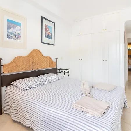 아파트 Flatguest + + 2bdr + Terrace